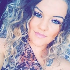 Meet your Posher, Tara